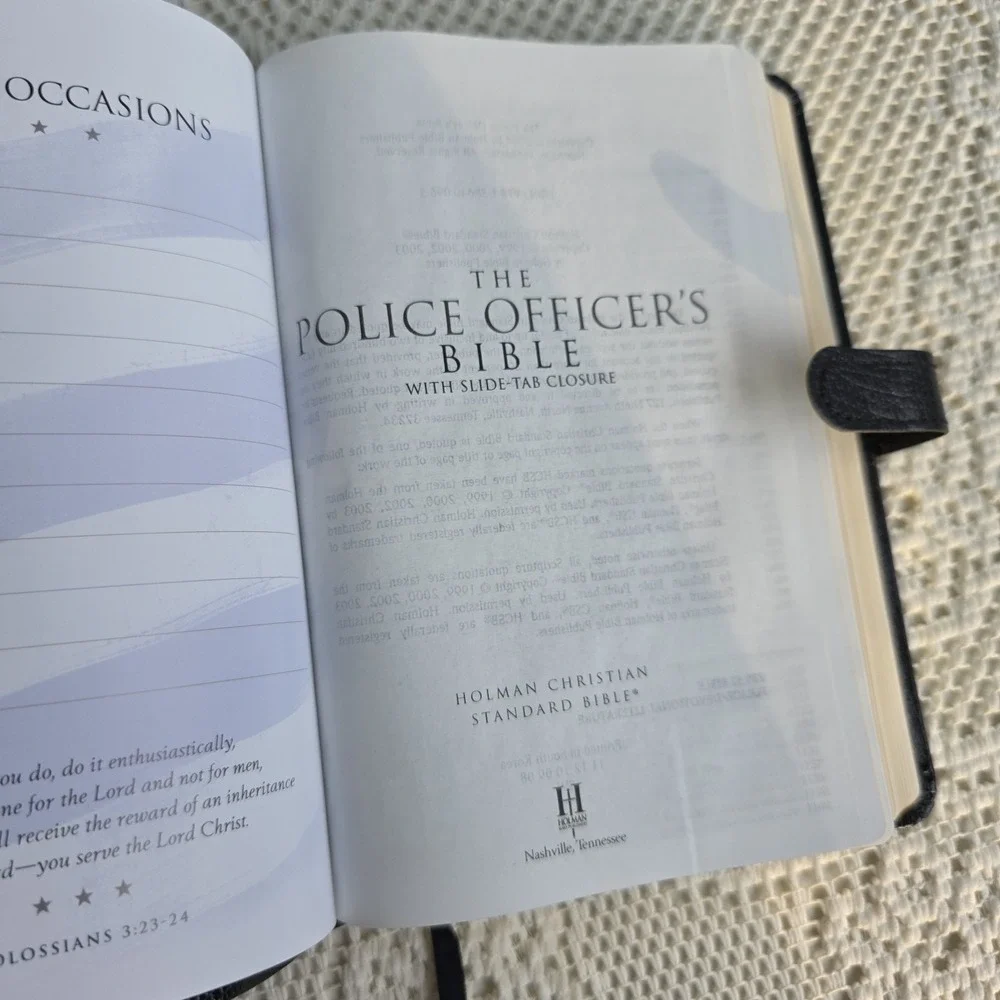 HCSB Police Officer's Bible 2004  Holman Black Bonded Leather Tab Closure w/ BOX